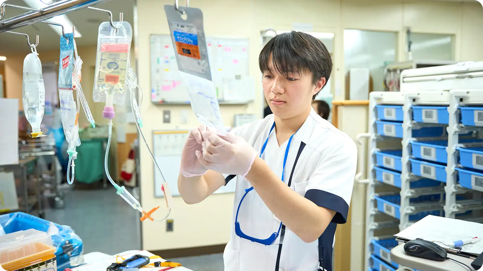 先輩看護師の1日に密着